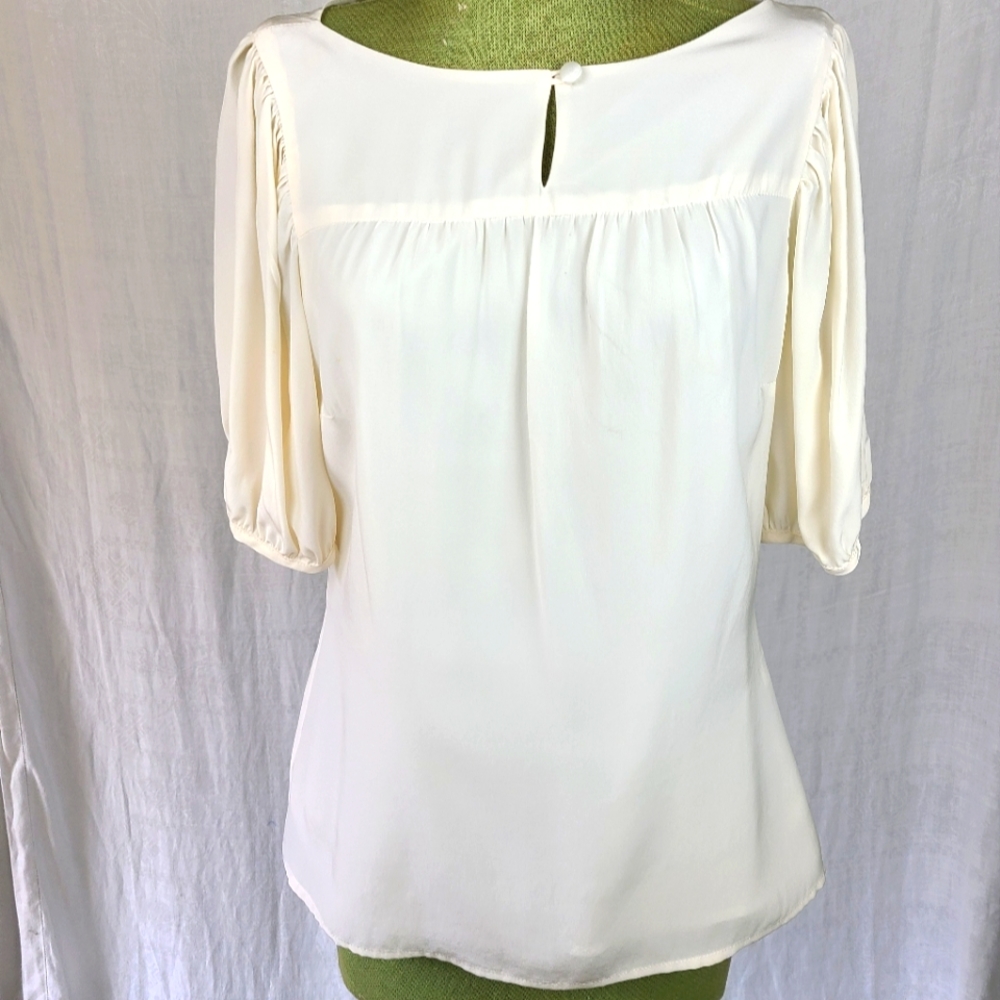 Britt Ryan Ivory 100% Silk Peek Shoulder Blouse Size 10